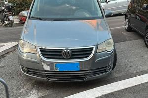 Volkswagen Touran 2.0 TDI DPF Highline