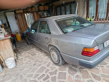 Mercedes 200