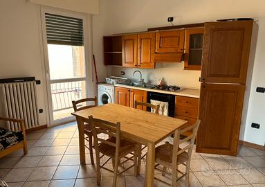 Trilocale 5 posti letto zona fiera