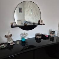 Specchio con mensola