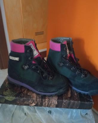 Scarponcini da trekking o neve