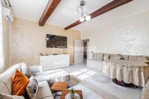 Trilocale ristrutturato in zona centrale