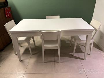 Tavolo e 4 sedie Scavolini
