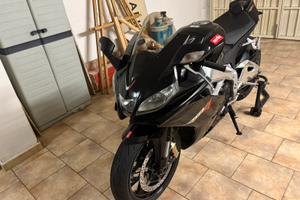 Aprilia Rsv4 r