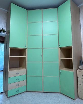 Armadio angolae più letto salvaspazio