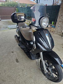 Motociclo Piaggio Beverly 300Cc
