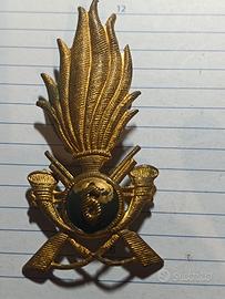 fregio guardia di finanza x berretto 