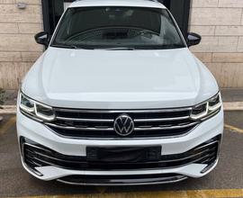 Volkswagen Tiguan 2.0 TDI 150 CV DSG 4MOTION R-Lin