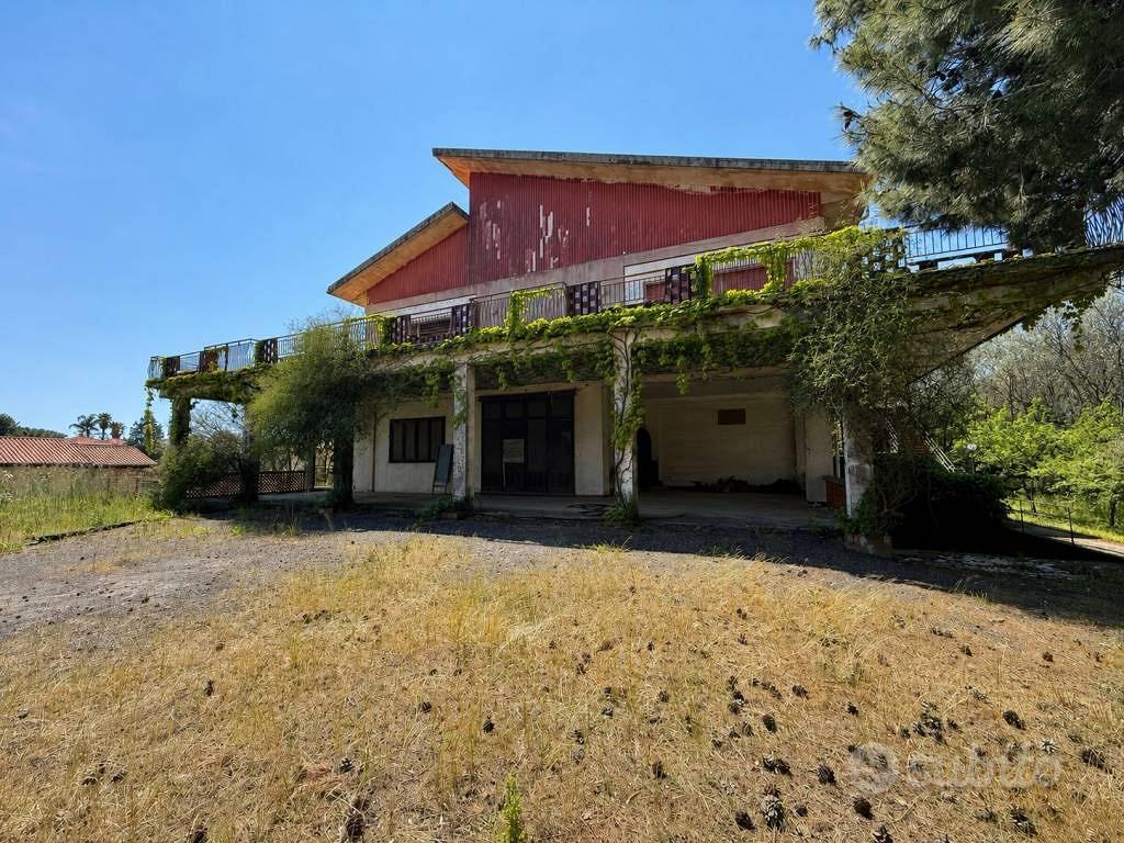 Casa – Pedara, Catania - Altro