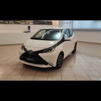 TOYOTA Aygo 5p 1.0 x-cool tss