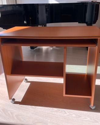Scrivania per computer fisso legno