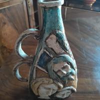 vaso in ceramica firmato Fantoni 