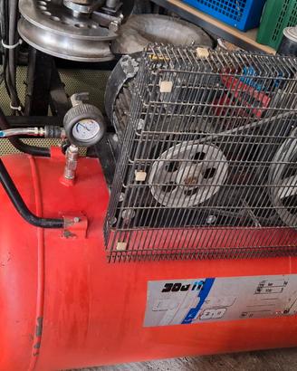 Compressore trifase 350L perfetto