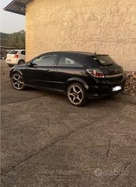 Opel astra gtc ricambi o intera