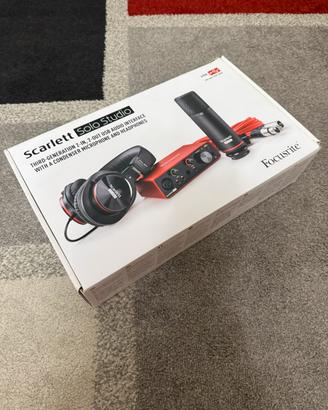FOCUSRITE SCARLETT SOLO STUDIO BUNDLE