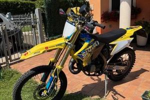 SUZUKI RM 125 TARGATO CROSS - ENDURO