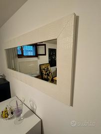 Specchio con cornice ecopelle stampa coccodrillo