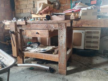 Banco da lavoro falegname secolo scorso.