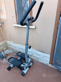 Stepper con manubrio 