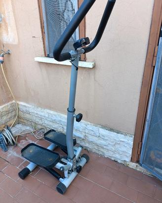 Stepper con manubrio 