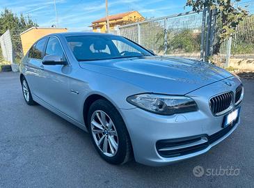 Macchina BMW 520d berlina 2014
