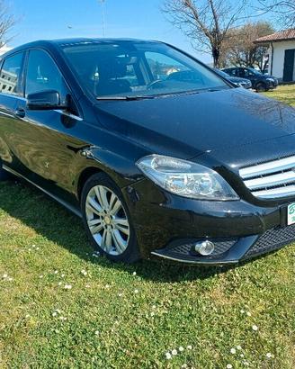 Ricambi per Mercedes B180 Cdi Anno 2013 W246