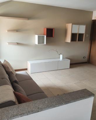 Oleggio trilocale con terrazzo