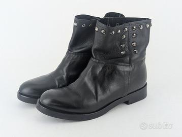 Stivaletti in pelle nera 36