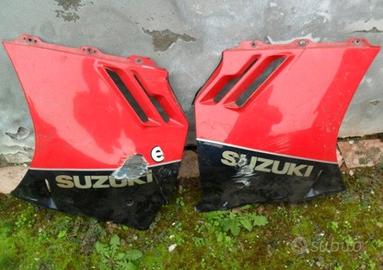 Suzuki gsx 1100 f 1988 fiancate laterali con danni