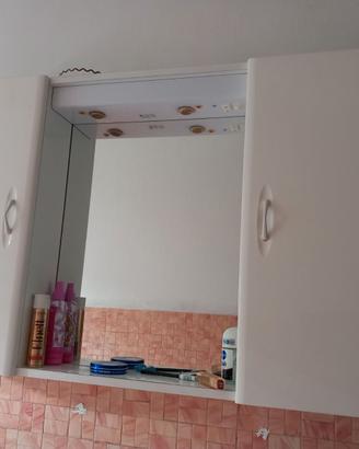 Mobiletto bagno 15 euro