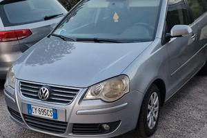 vw polo  2005 adatta per neopatentati
