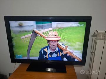 TV TOSHIBA 32 pollici modello 32LV933G 