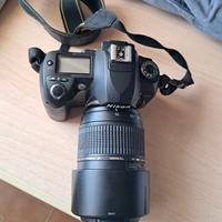 macchina fotografica Nikon D 70s