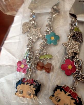 2  braccialetti con Betty Boop 