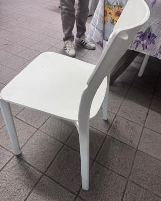 Serie di 12 sedie bianche ikea in polipropolene