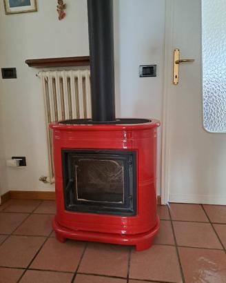 Stufa a legna in maiolica Piazzetta