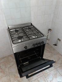 Cucina 4 fornelli