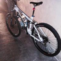 Mountain bike TURNER biammortizzata 26 specialized