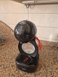 macchina per caffè dolcegusto