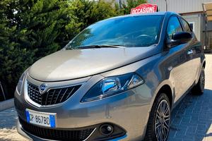 Lancia Ypsilon (GPL) 1.0 FireFly S&S Hybrid Gold