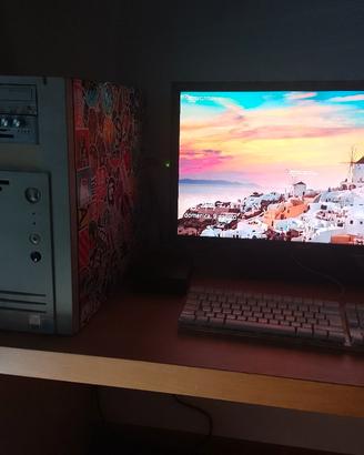 PC fisso completo senza hard disk