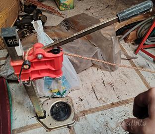 Tappatrice corona 2 testine