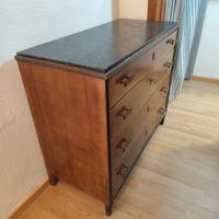 Comò vintage anni '40/'50 con piano in marmo nero