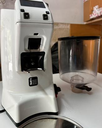 Macinacaffè professionale bar Eureka Zenith 65 HS