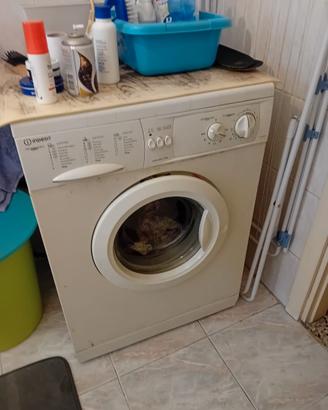 Lavatrice indesit