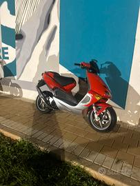 Aprilia sr 50 (leggete bene la descrizione)