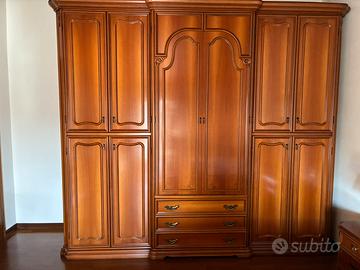 Camera matrimoniale completa, calda e solida