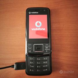 Cellulare  Vodafone 830