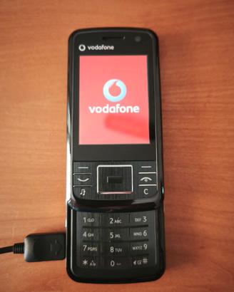Cellulare  Vodafone 830