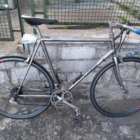 bicicletta da corsa cinelli